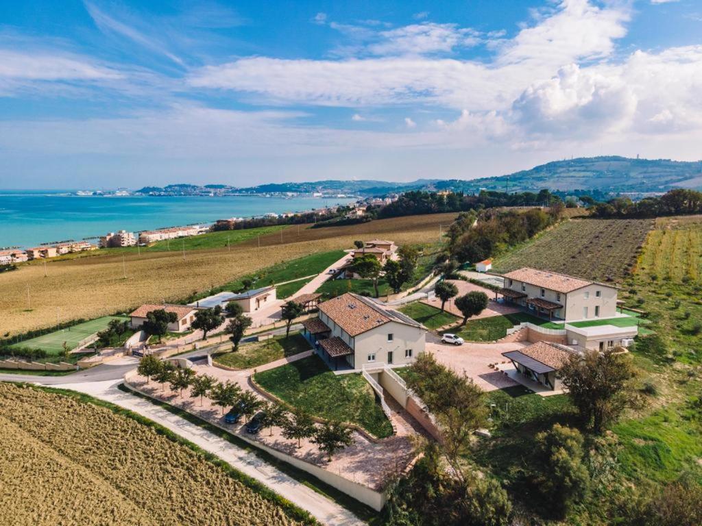 Agriturismo Il Colle Dei Lecci أنكونا المظهر الخارجي الصورة